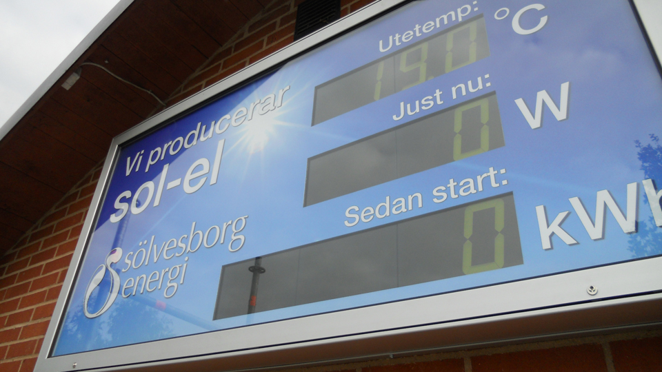 Skylten som sitter vid Sölvesborg energis solceller.
